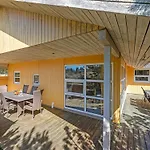 Nyaraló Jeip - 2-1km From The Sea By Interhome