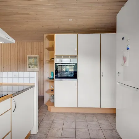 Casa de Férias Jeip - 2-1km From The Sea By Interhome *