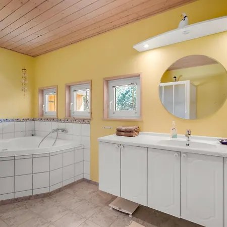 度假居 Jeip - 2-1km From The Sea By Interhome 布拉万德