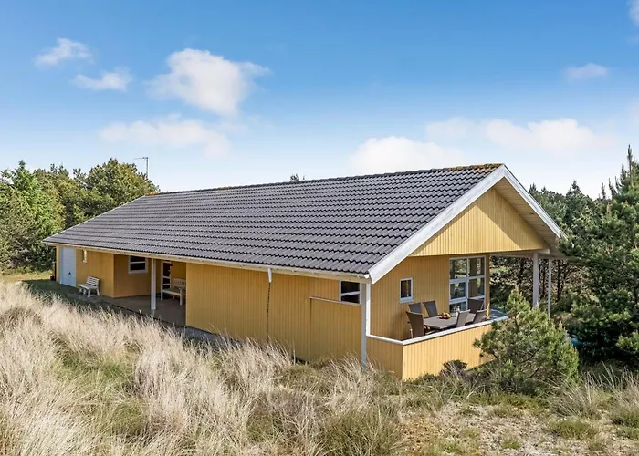 Jeip - 2-1km From The Sea By Interhome *